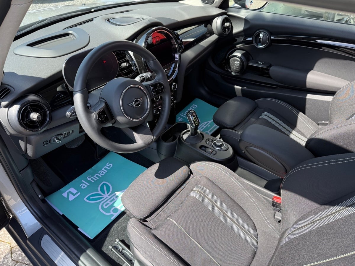 Billede af MINI Cooper SE Classic Trim