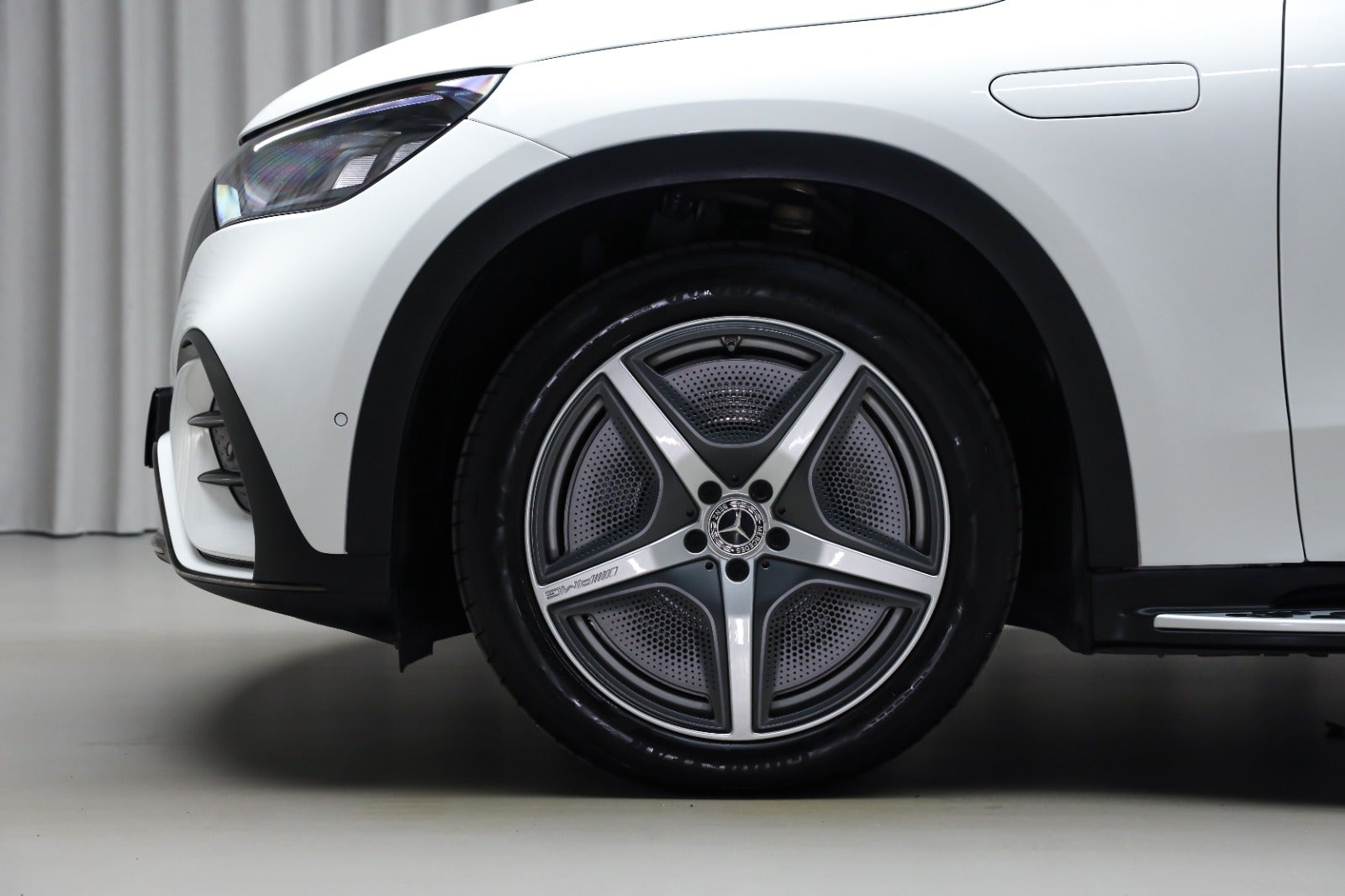 Mercedes-Benz EQE 350 SUV