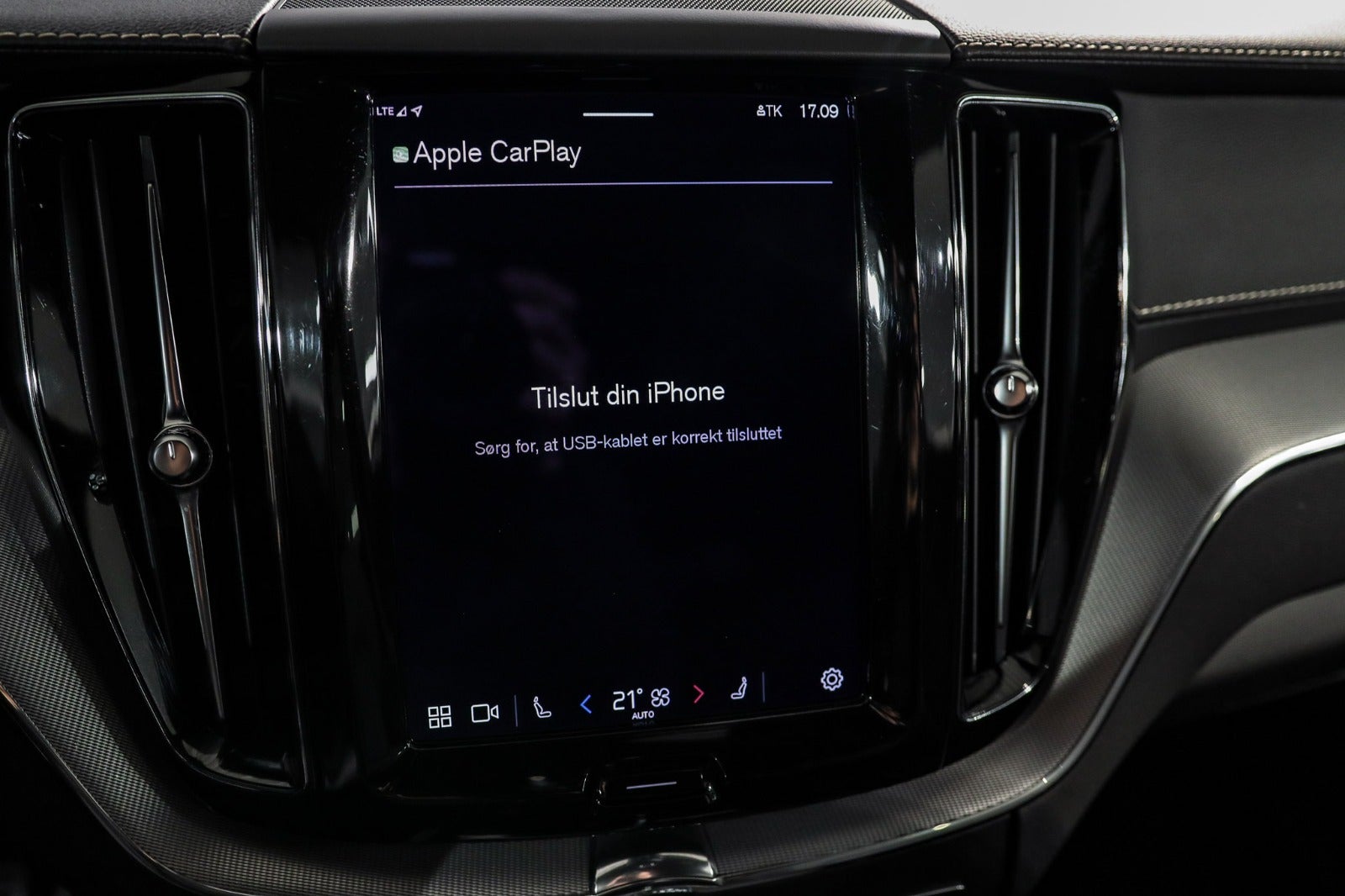 Billede af Volvo XC60 2,0 B4 197 R-Design aut.