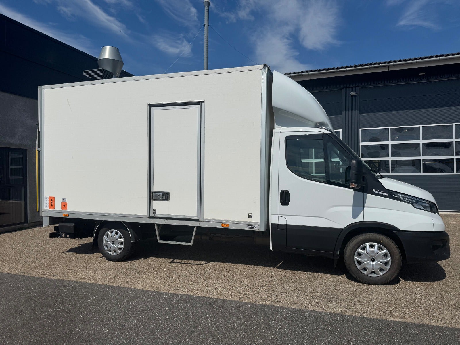 Billede af Iveco Daily 3,0 35S18 4100mm Lad AG8