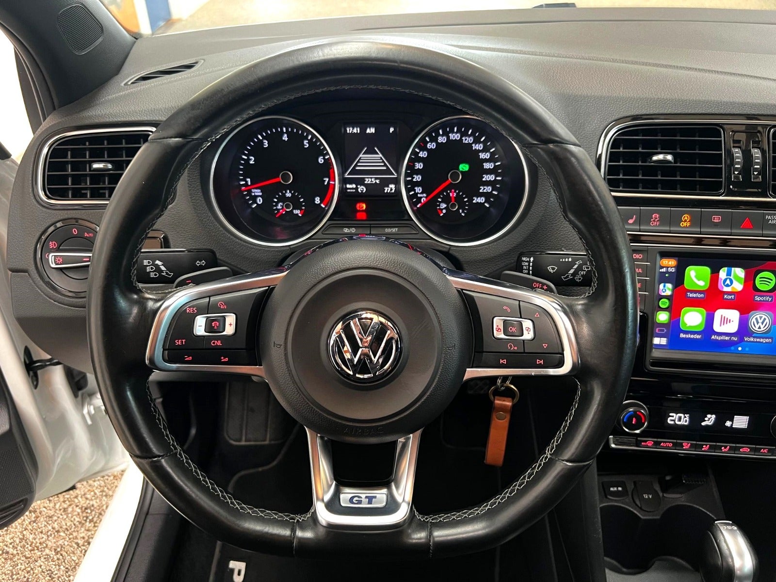 VW Polo 2016