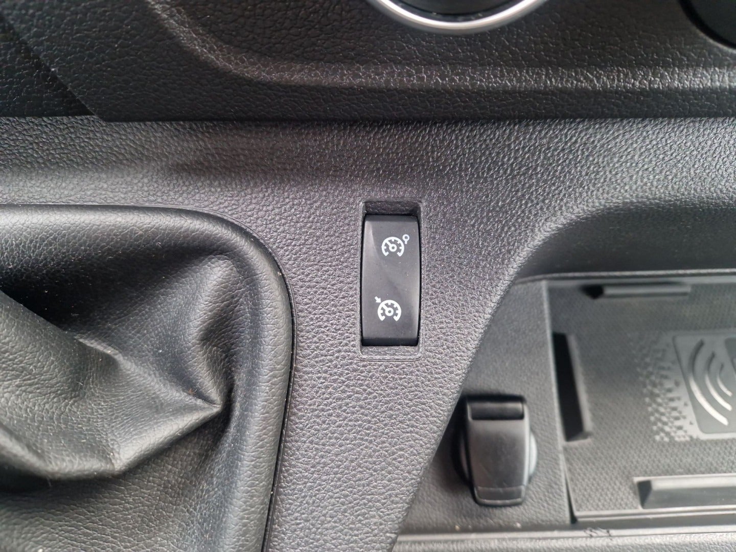 Billede af Renault Master III T35 2,3 dCi 165 Db.Kab m/lad RWD