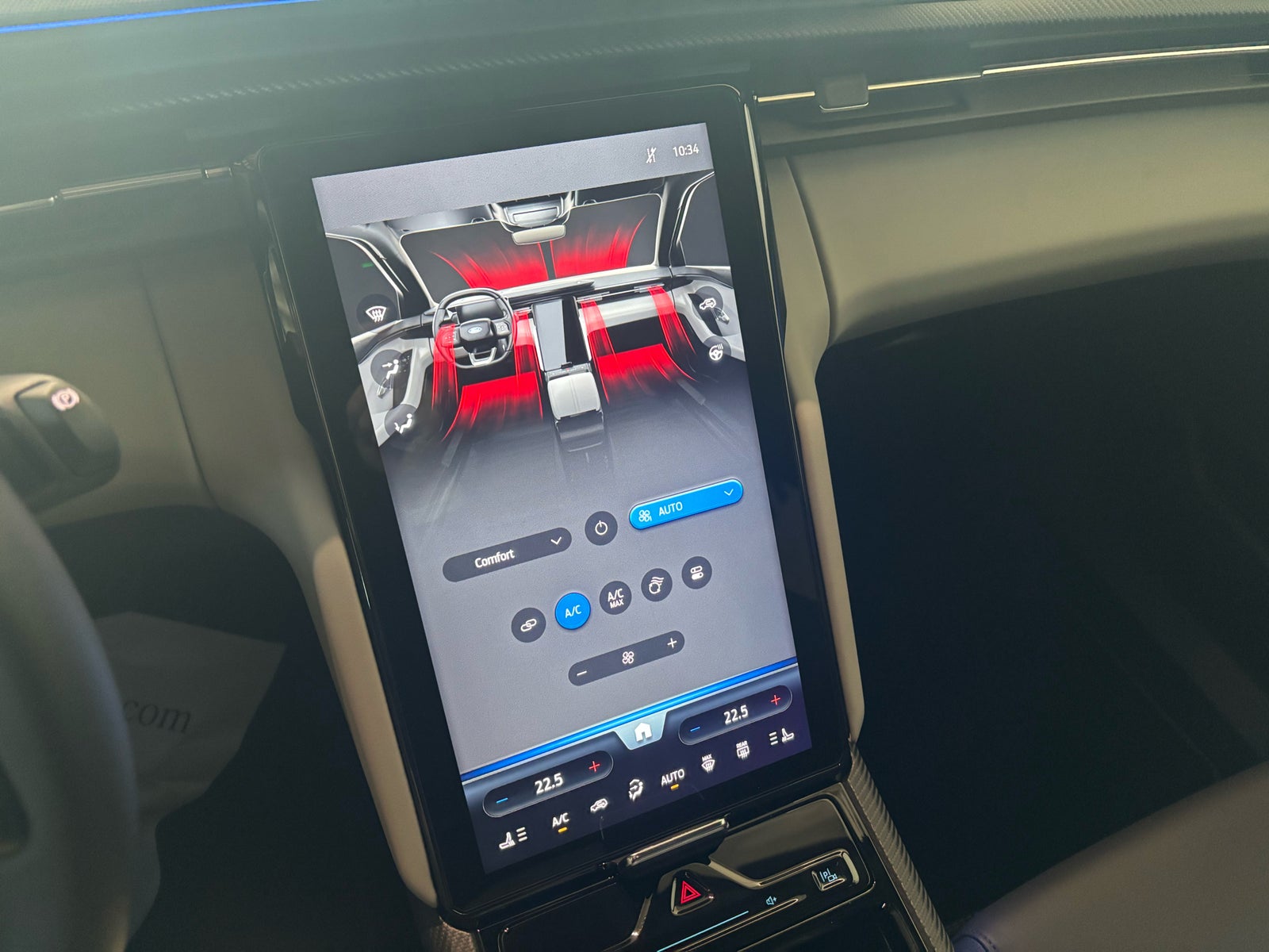 Ford Explorer Premium Extended Range