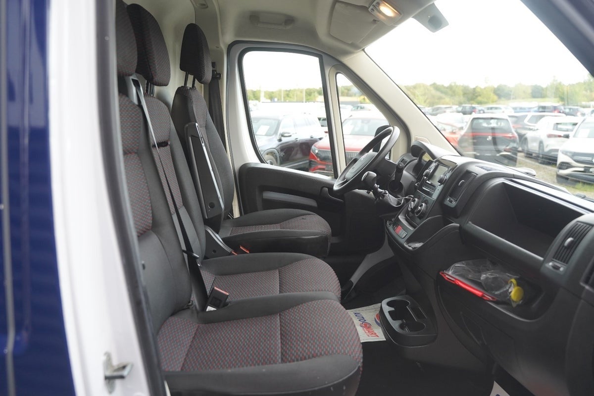 Billede af Citroën Jumper 35+ 2,2 BlueHDi 165 L2H2 FlexLine