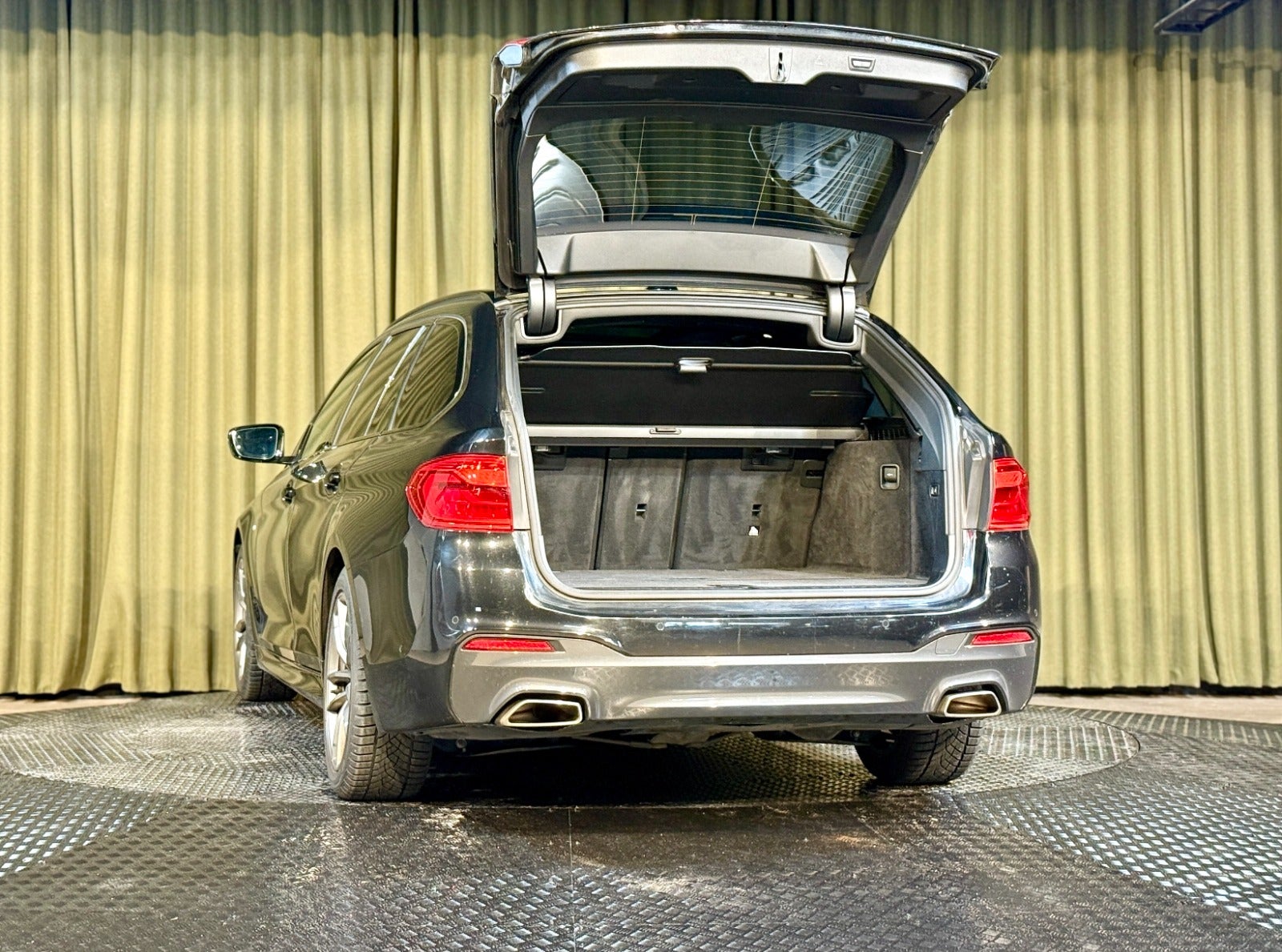 Billede af BMW 530d 3,0 Touring M-Sport aut.