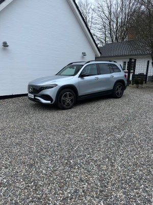 Mercedes EQB300  AMG Line 4Matic 5d