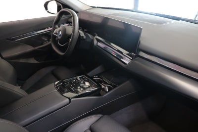 BMW i5 eDrive40 Sport Line