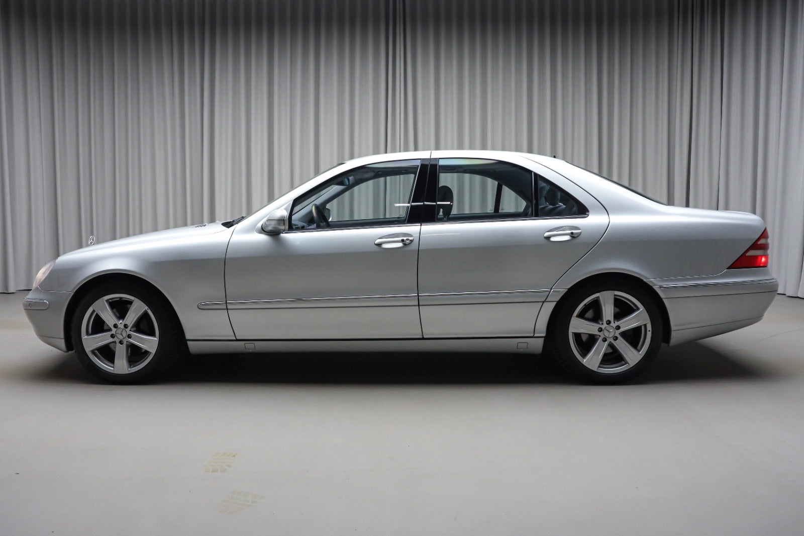 Mercedes-Benz S 430