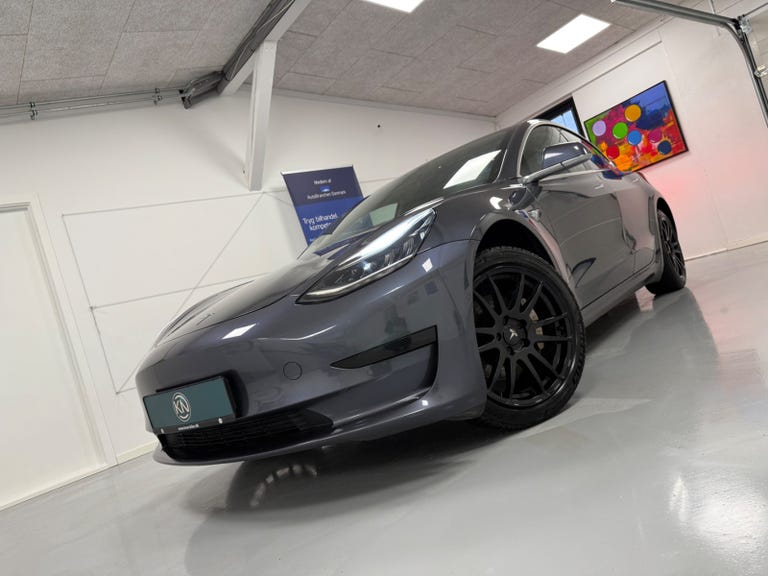 Tesla Model 3 Standard Range+ RWD