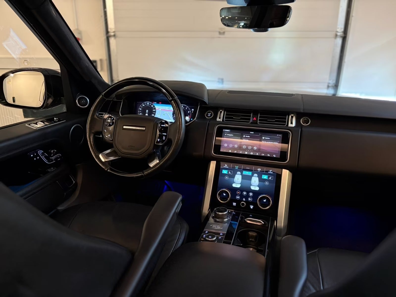 Land Rover – Range Rover