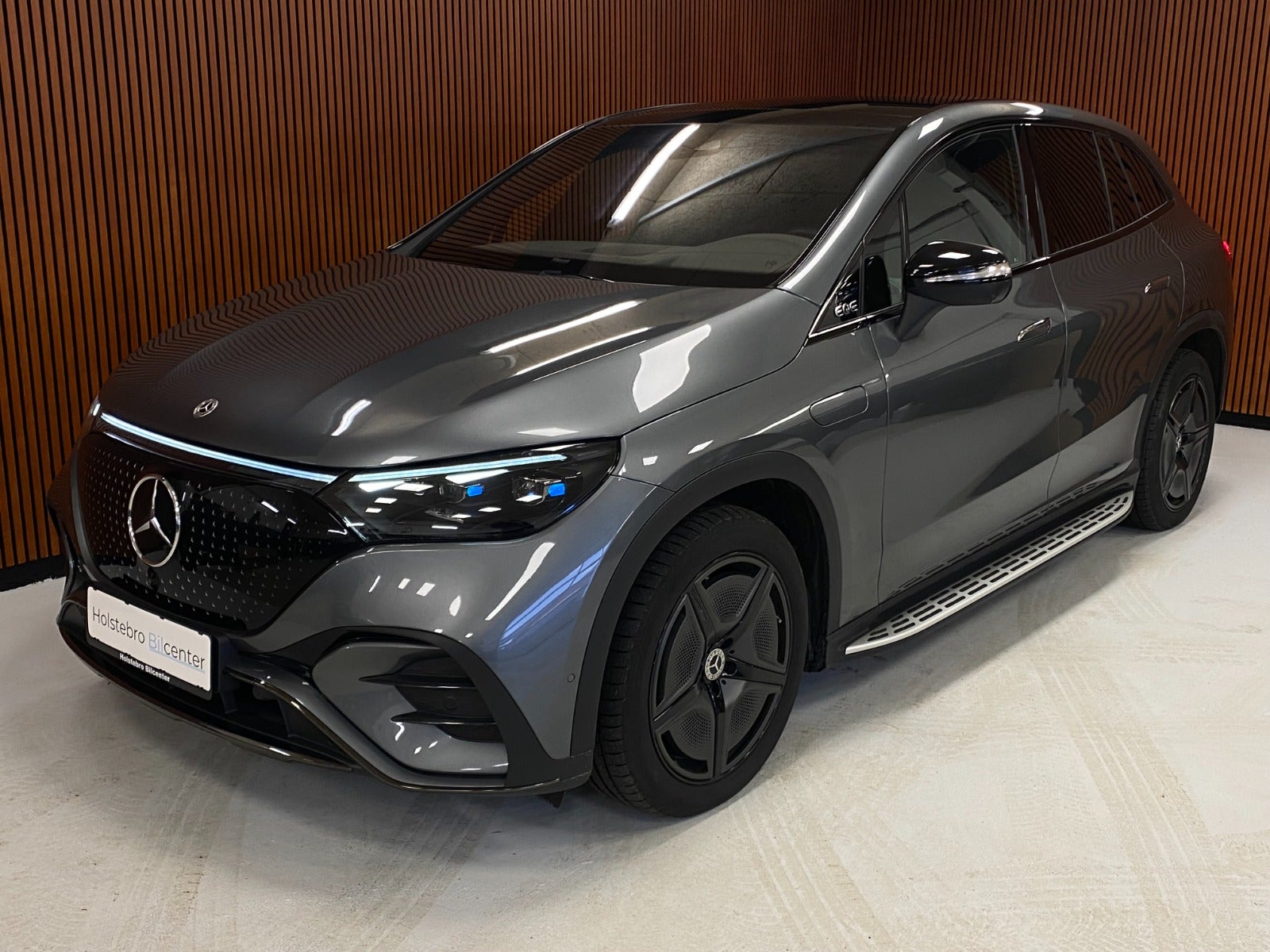 Mercedes EQE500 SUV 2024