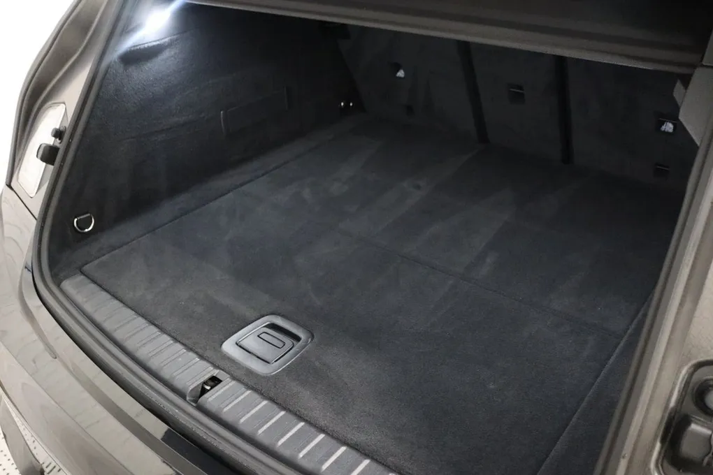 BMW iX xDrive40 Fully Charged Sport