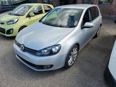 VW Golf VI 2,0 TDi 140 Comfortline 5d