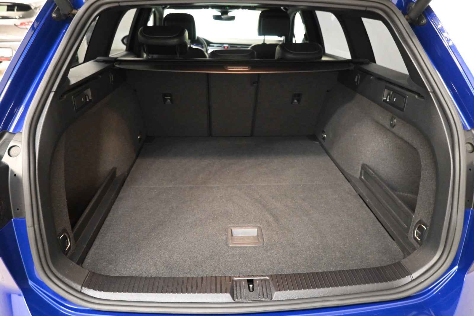 VW Passat TSi 150 R-line Elegance+ Variant DSG