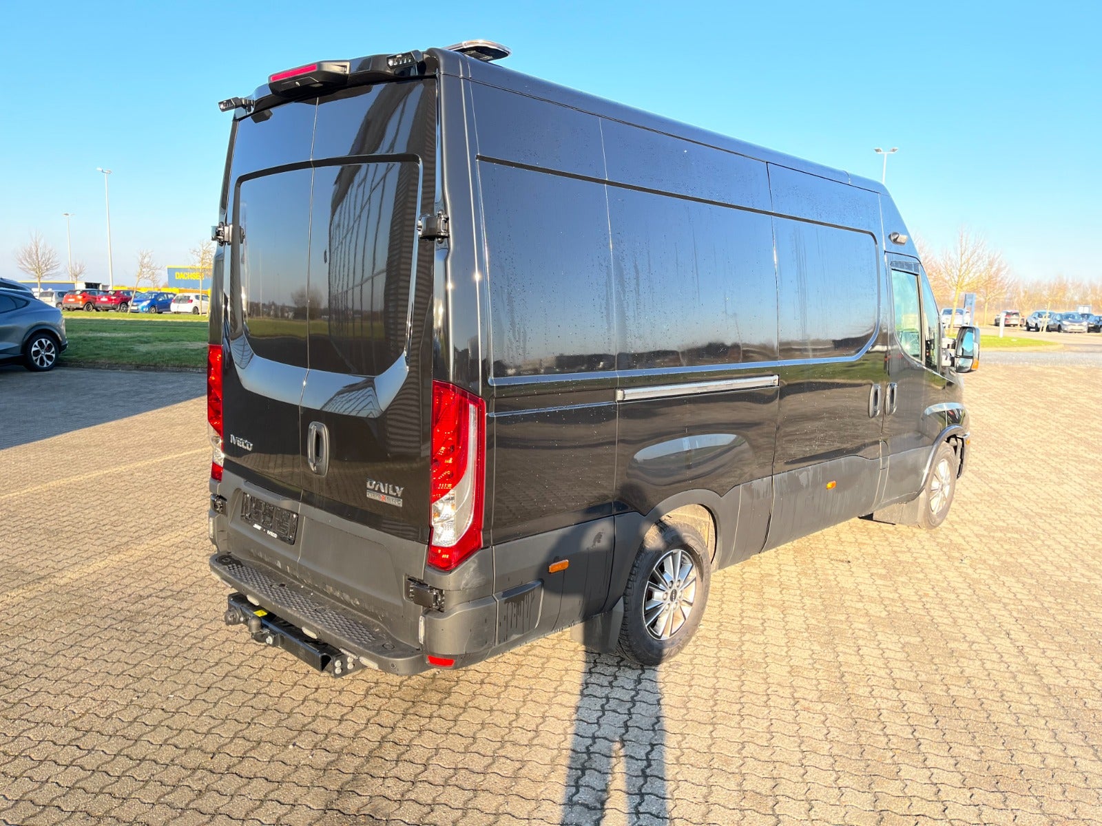 Billede af Iveco Daily 3,0 35S18 12m³ Van AG8