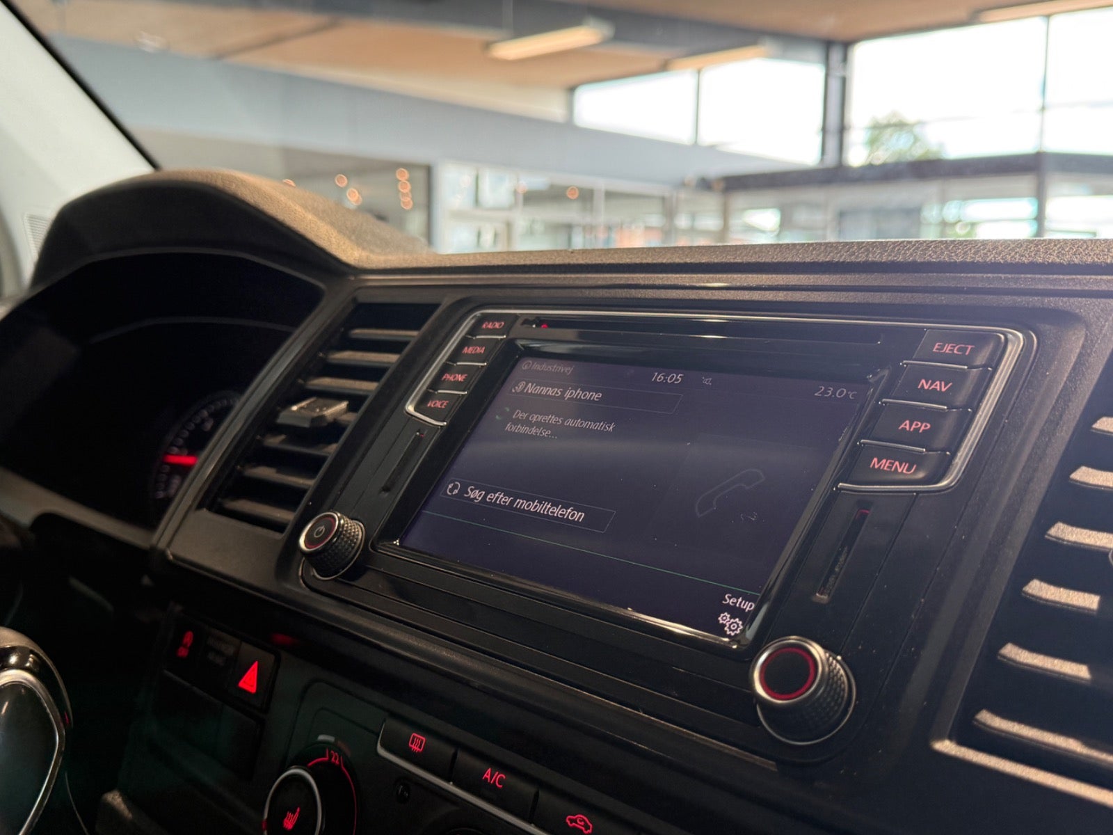 Billede af VW Transporter 2,0 TDi 204 Kassevogn DSG 4Motion lang