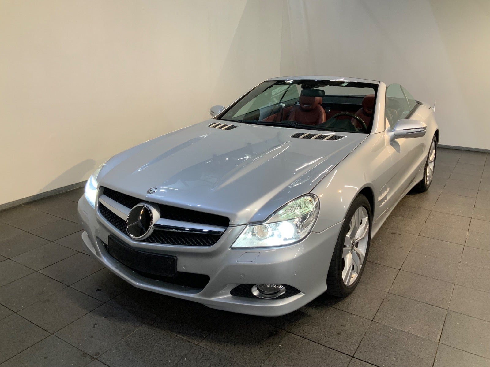 Mercedes-Benz SL 500 (1/8)