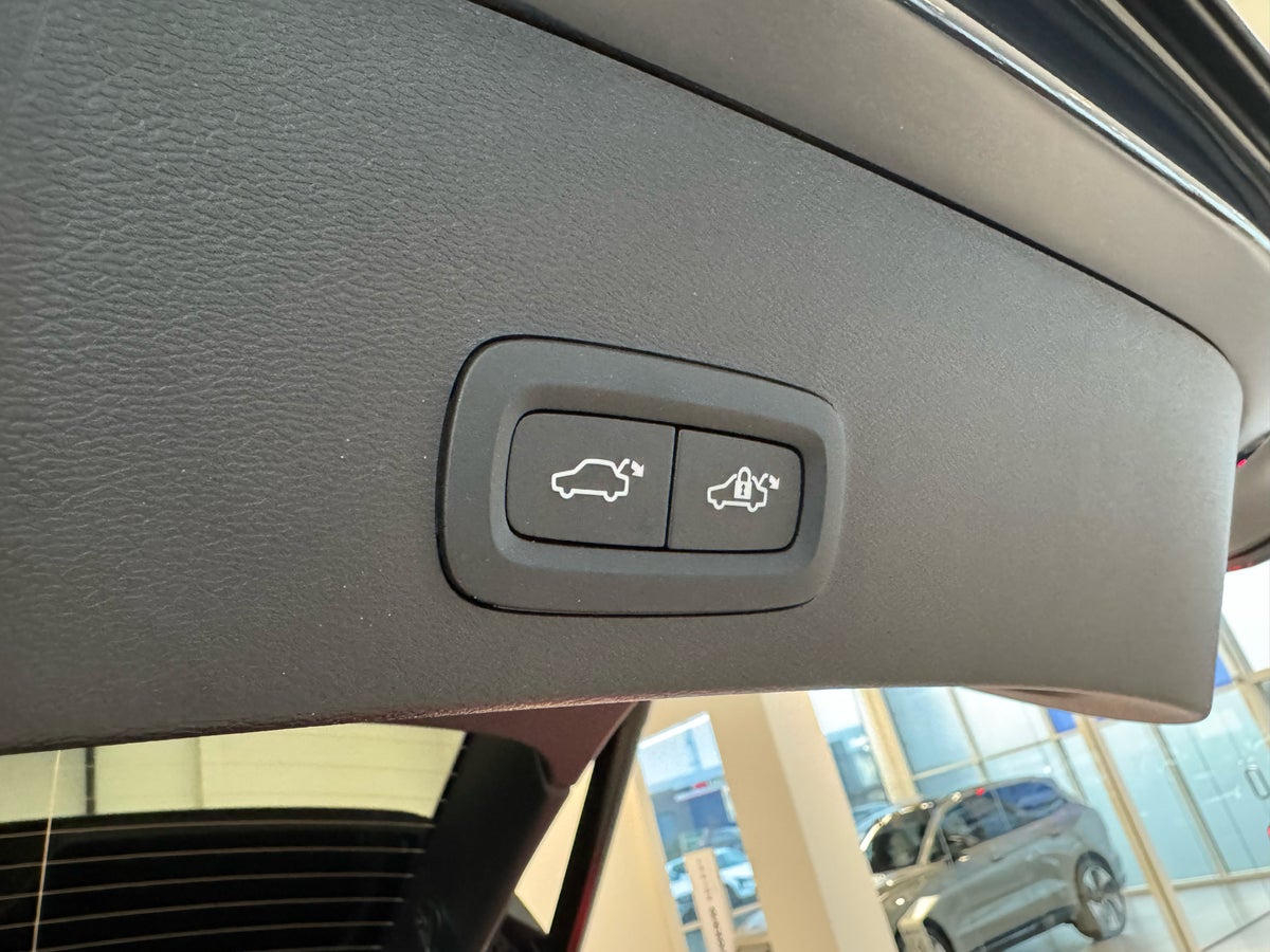 Volvo EX40 Extended Range Black Edition billede 9