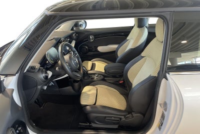 MINI Cooper SE Classic Trim MINI Cooper SE Classic Trim - 4