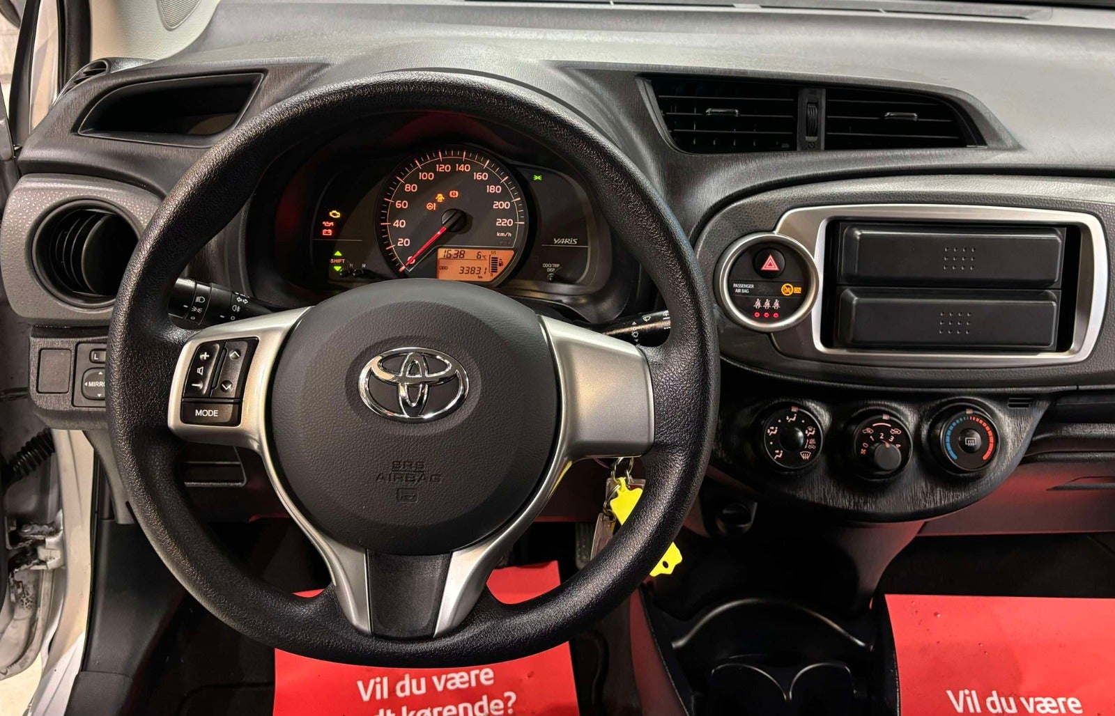 Billede af Toyota Yaris 1,0 VVT-i T2 Touch