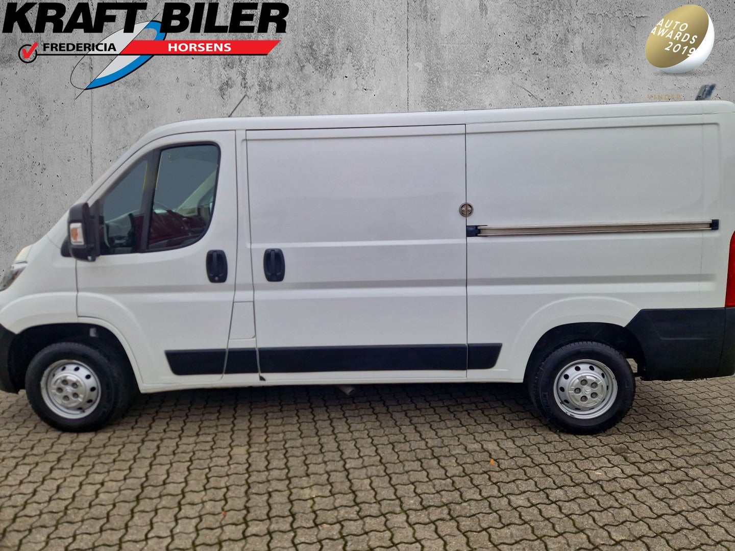 Billede af Citroën Jumper 30 2,0 BlueHDi 130 L2H1 FlexLine+