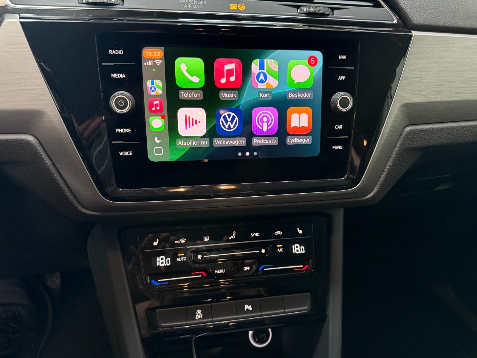 VW Touran TDi 150 Comfortline DSG Van