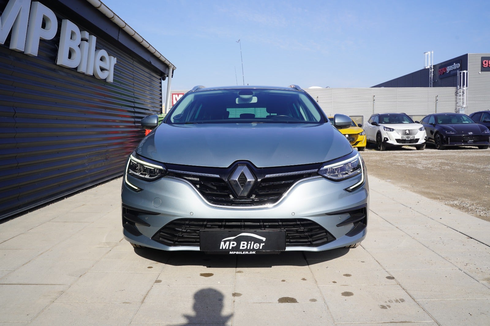 Billede af Renault Megane IV 1,6 E-Tech Zen Sport Tourer
