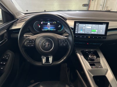 MG MG5 Luxury