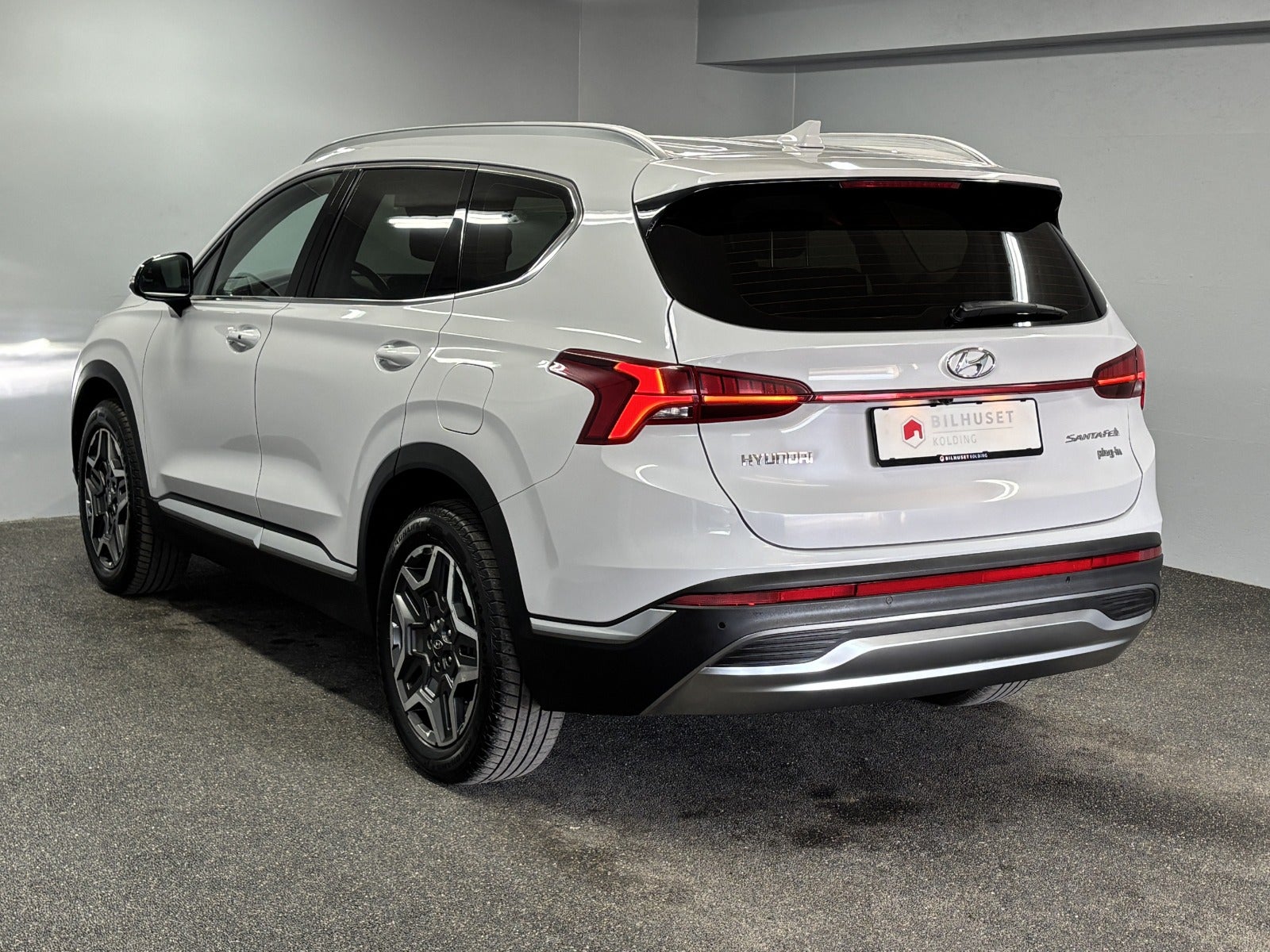 Billede af Hyundai Santa Fe 1,6 PHEV Essential aut. 4WD 7prs