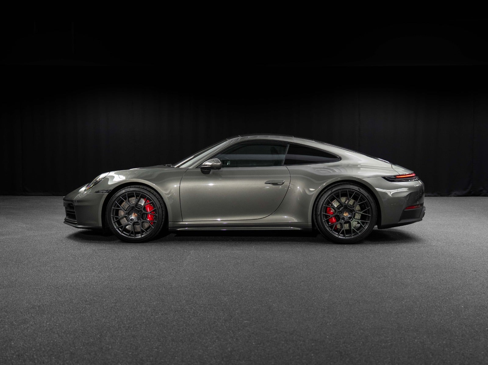 Gallery image 2 of 19