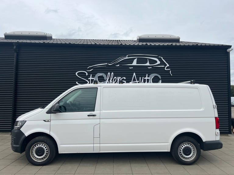 VW Transporter TDi 102 Kassevogn lang
