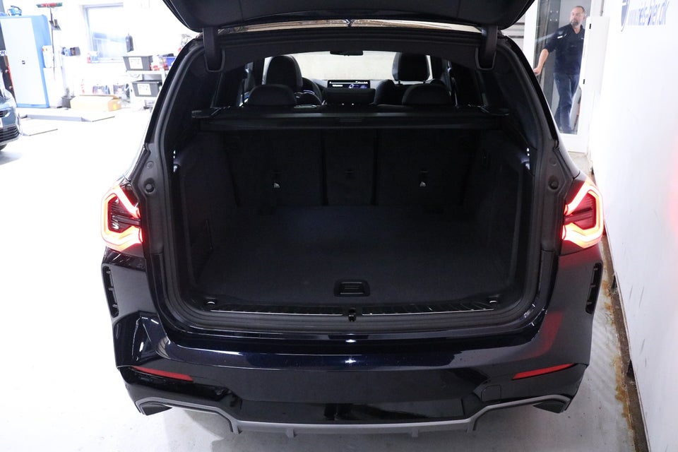 BMW iX3, Billede 4