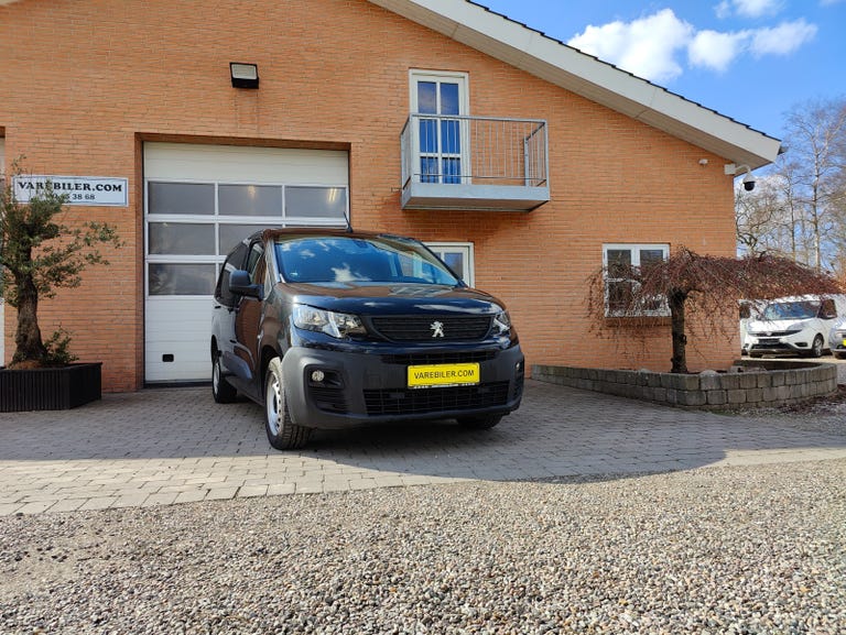 Peugeot Partner BlueHDi 130 L2V2 Ultimate Van