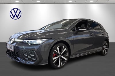 VW Golf VIII 1,5 GTE DSG 5d