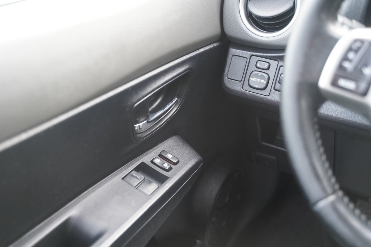 Billede af Toyota Yaris 1,3 VVT-i T2