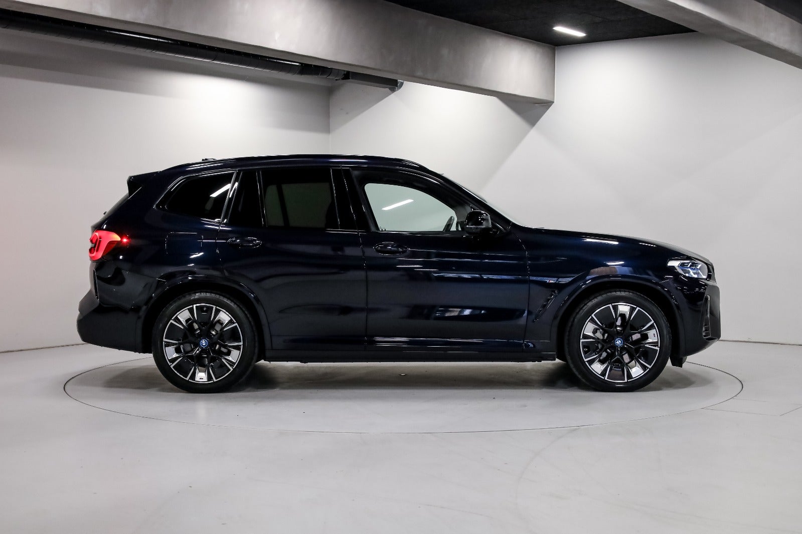 BMW iX3 Charged Plus M-Sport