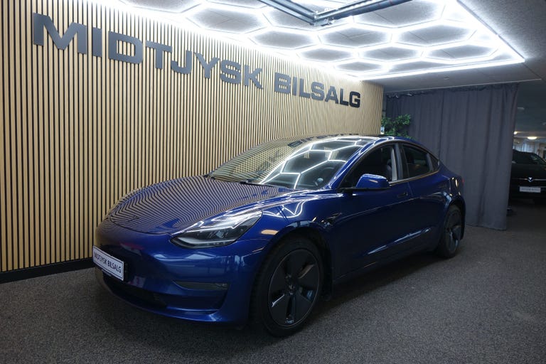 Tesla Model 3 Long Range AWD