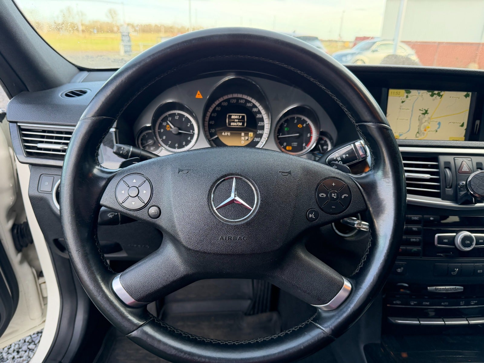 Billede af Mercedes E220 2,2 CDi Avantgarde stc. aut. BE