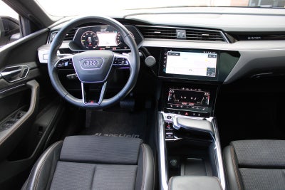 Audi e-tron Black Edition S-line quattro
