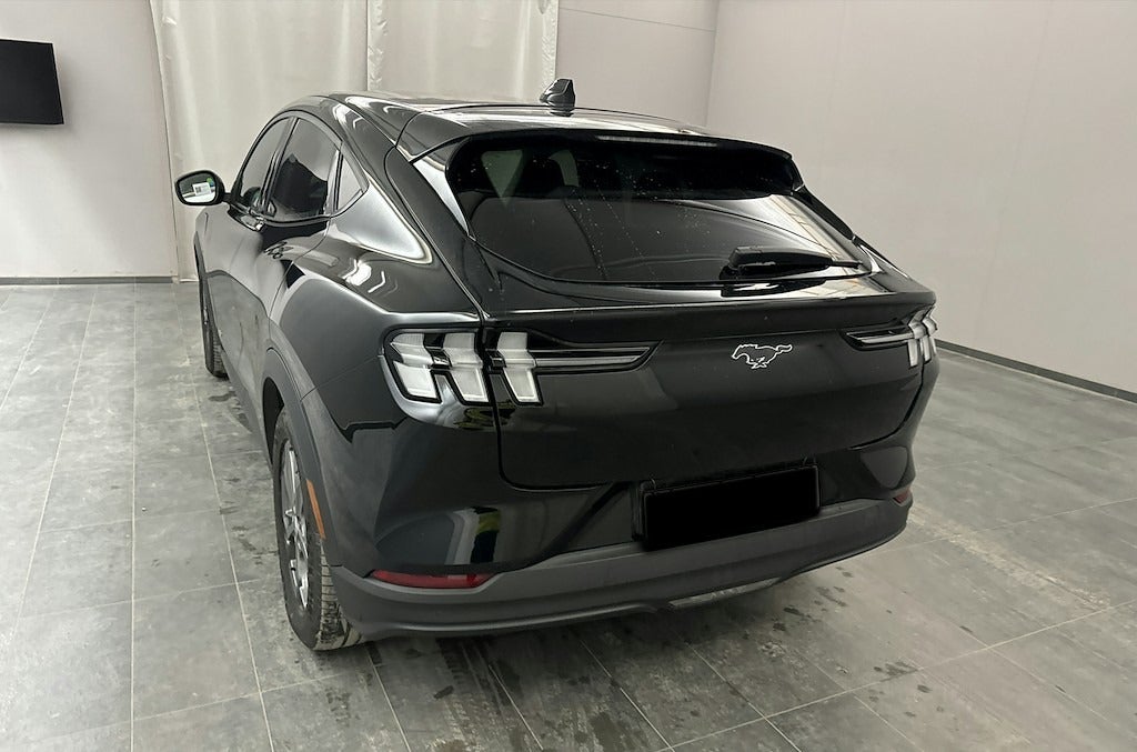 Ford Mustang Mach-E Standard Range