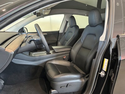 Tesla Model Y Long Range RWD