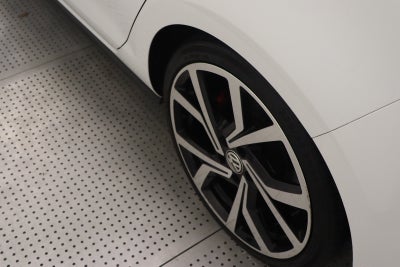 VW Golf VII GTi Performance DSG