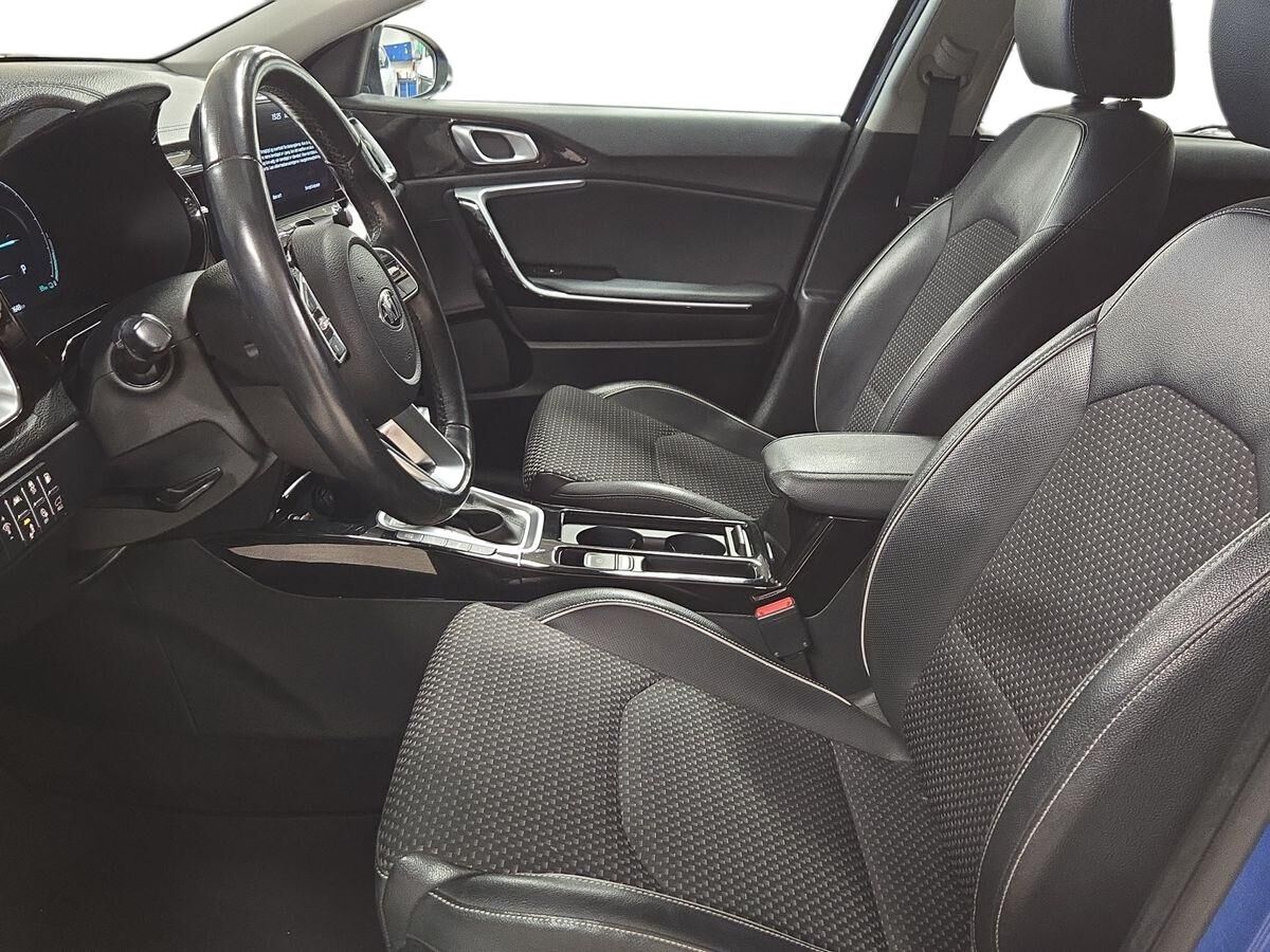Kia Ceed PHEV Upgrade Intro SW DCT