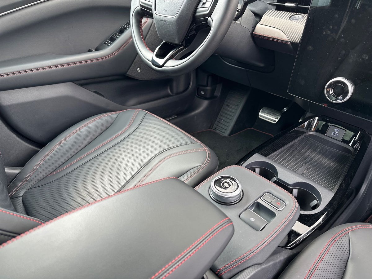 Ford Mustang Mach-E Premium Extended Range AWD billede 15