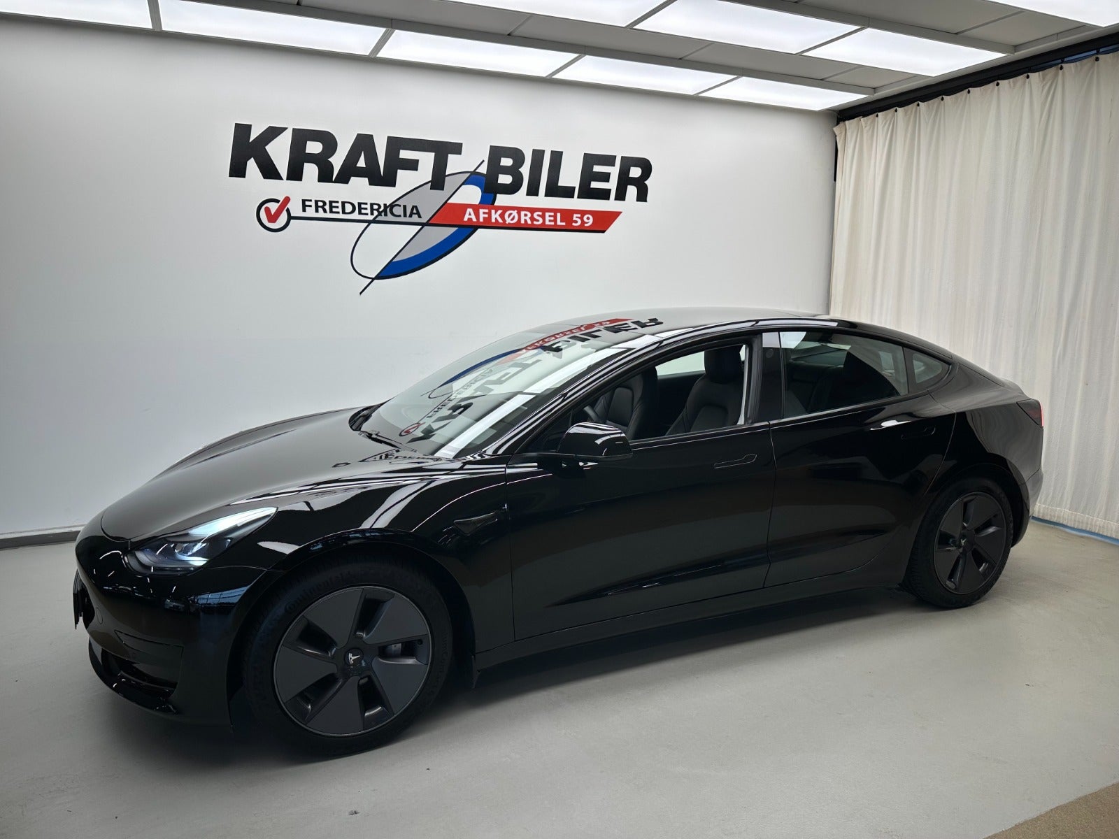 Billede af Tesla Model 3  Standard Range+ RWD
