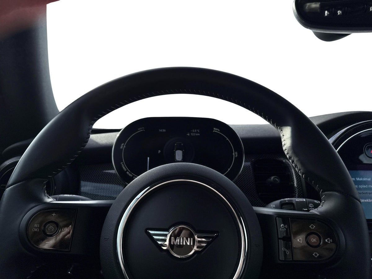 MINI Cooper SE Classic Trim billede 7