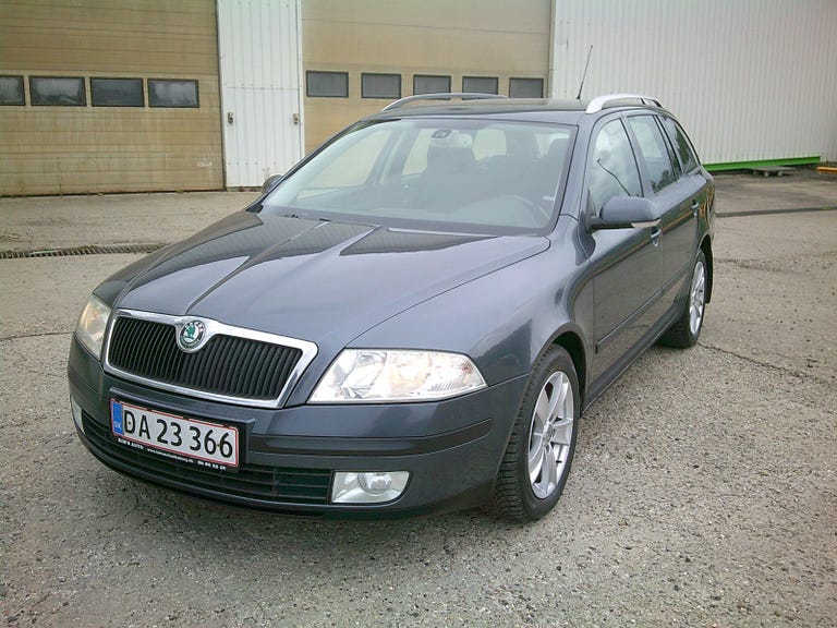 Skoda Octavia TDi Elegance Combi