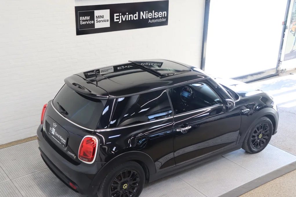 MINI Cooper SE Camden Edition