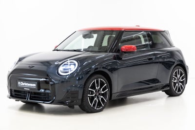 MINI Cooper E  JCW Trim M 3d