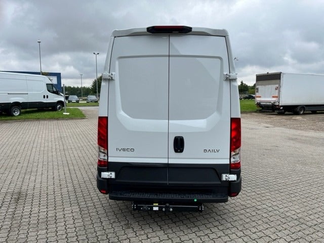Billede af Iveco Daily 2,3 35S14 12m³ Van